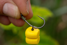 A German rig with fake sweetcorn hook bait.