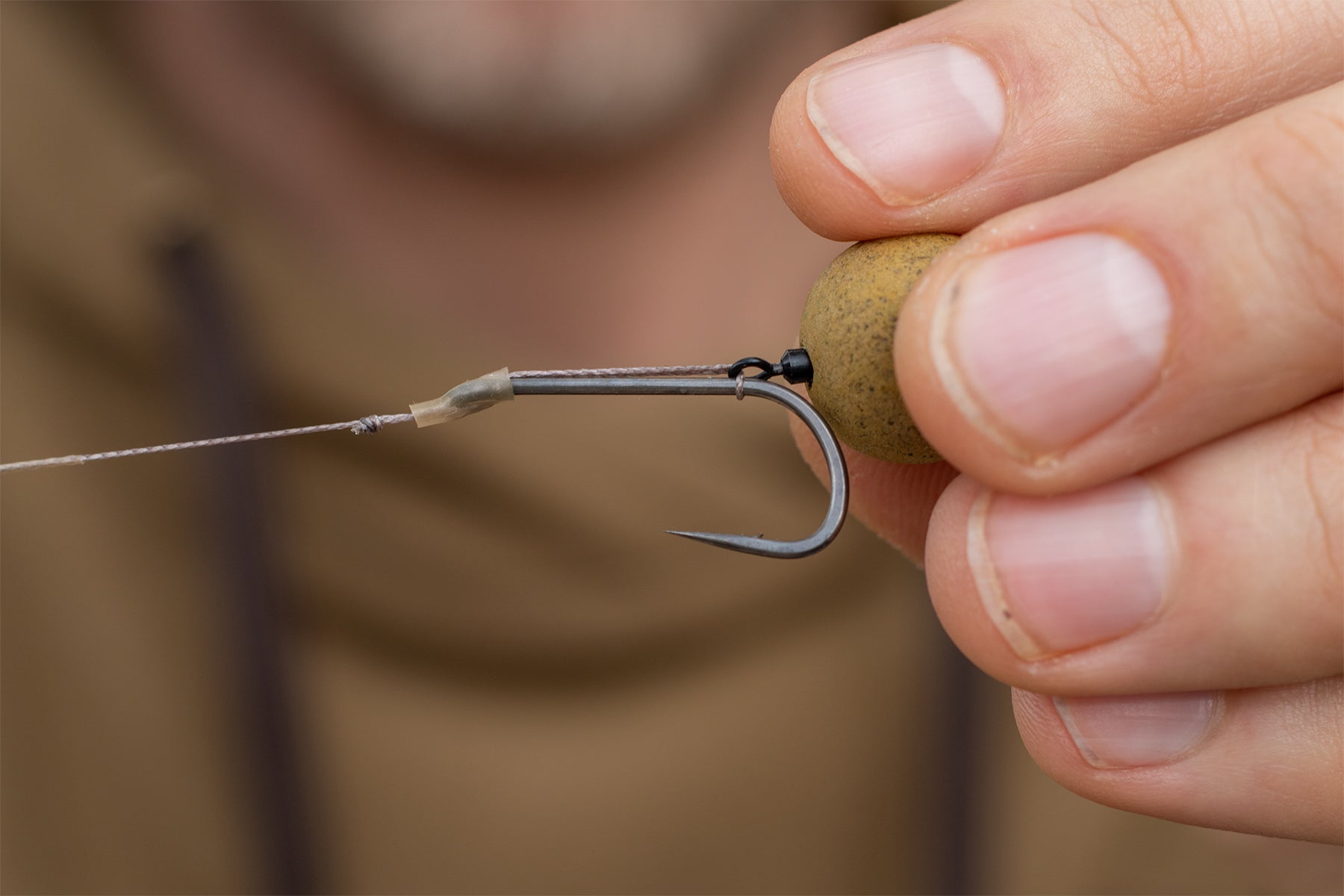 A simple but incredibly effective big carp catcher. The Multi rig tied with a size 4 Duropoint Long shank hook, size 12 Mini rig swivel, khaki silicone rig tube and a wafter hookbait.