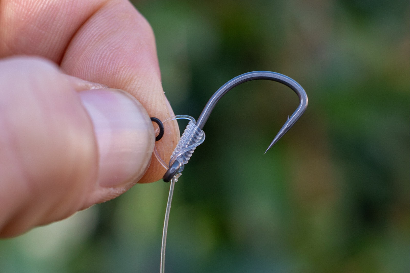 A Classic Chod rig tied with a size 5 Duropoint Chod hook, Revolve chod rig filament and an anti glare large Rig ring. A real big carp rig. Still the best Popup pattern in 2022