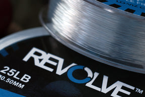 Revolve bristle filament is a clear stiff Chod hook link that can be crimped, pulled or steamed straight and is virtually invisible on the lake bed. An excelent option for catching carp from clear gravel spots, soft silt and over weed. 